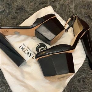 Beautiful Olcay Gulsen platform heel.